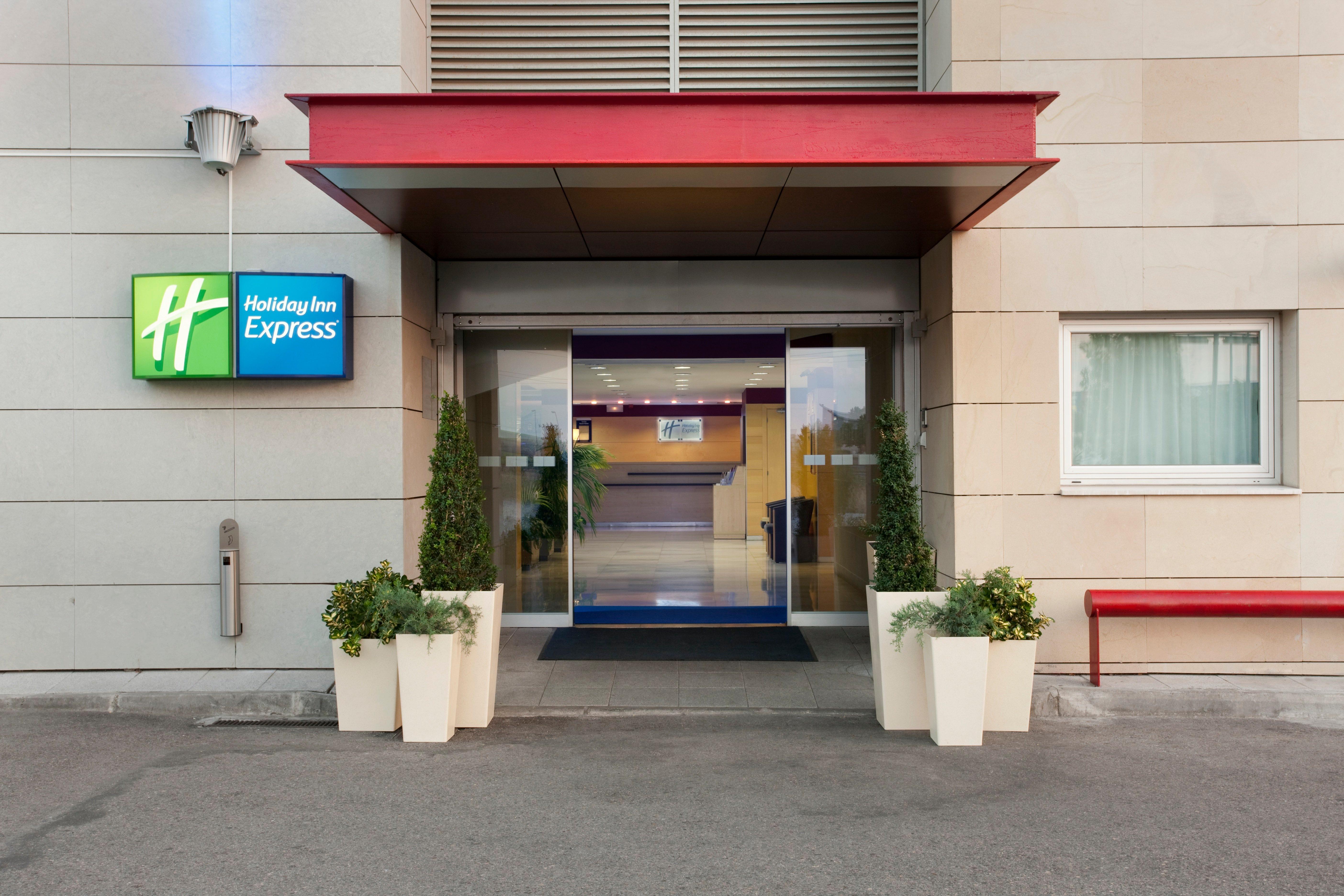 Holiday Inn Express Madrid-Alcorcon, An Ihg Hotel Exterior foto