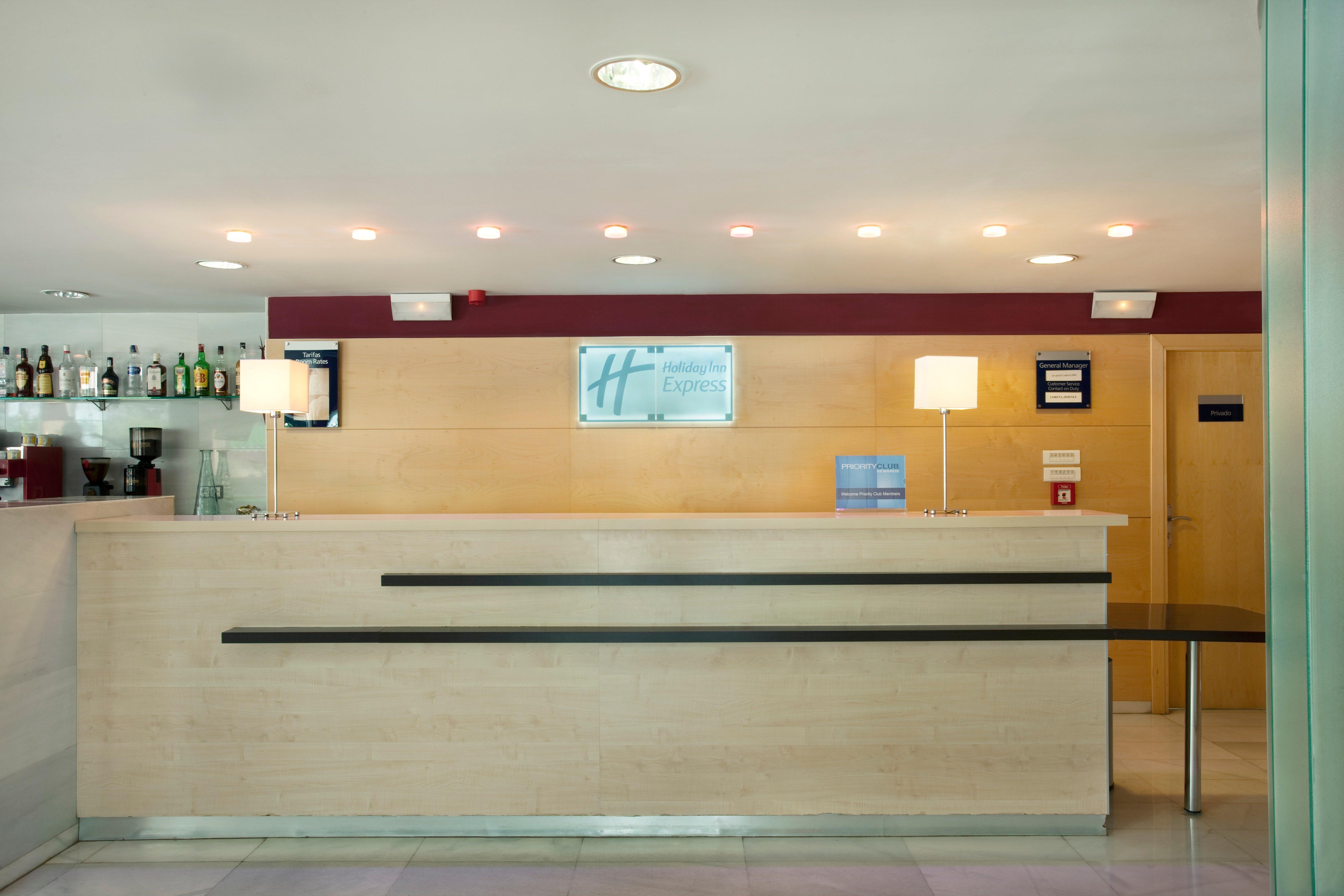 Holiday Inn Express Madrid-Alcorcon, An Ihg Hotel Exterior foto